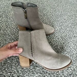 Blondo Grey Waterproof Bootie - Sz 11